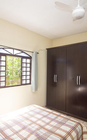 Casa à venda com 1260m², 4 quartos e 4 vagas Casa à venda com 1260m², 4 quartos e 4 vagasQuarto 1