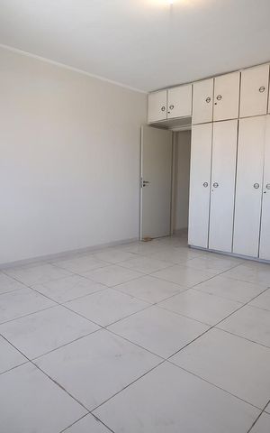 Casa à venda com 169m², 3 quartos e 2 vagas Casa à venda com 169m², 3 quartos e 2 vagasQuarto 1