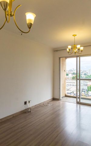 Apartamento à venda com 72m², 3 quartos e 1 vaga Apartamento à venda com 72m², 3 quartos e 1 vagaSala