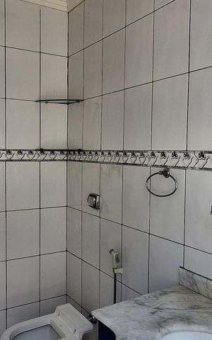 Casa para alugar com 300m², 4 quartos e 4 vagas Casa para alugar com 300m², 4 quartos e 4 vagasBanheiro Social