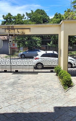 Casa para alugar com 300m², 4 quartos e 4 vagas Casa para alugar com 300m², 4 quartos e 4 vagasGaragem
