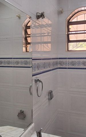 Casa para alugar com 300m², 4 quartos e 4 vagas Casa para alugar com 300m², 4 quartos e 4 vagasLavabo