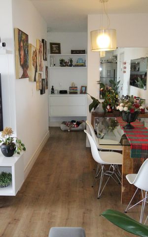 Apartamento para alugar com 72m², 2 quartos e 2 vagasSala