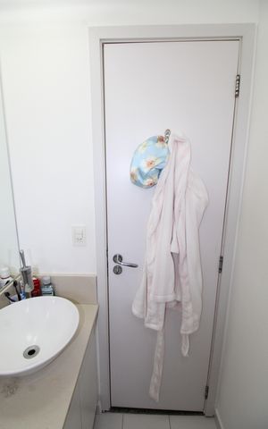 Apartamento para alugar com 72m², 2 quartos e 2 vagasBanheiro