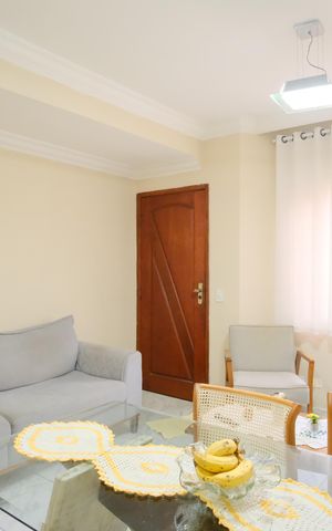 Casa de condomínio à venda com 114m², 2 quartos e 2 vagasSala
