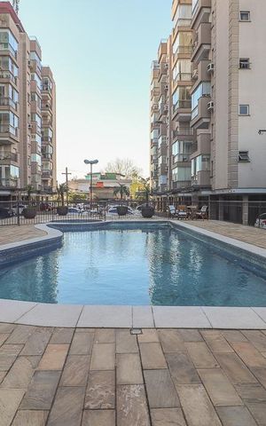 Apartamento à venda com 76m², 2 quartos e 1 vagaÁrea comum - Piscina