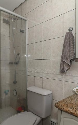 Apartamento à venda com 76m², 2 quartos e 1 vagaBanheiro da Suíte