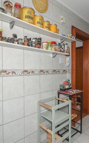 Apartamento à venda com 76m², 2 quartos e 1 vagaCozinha