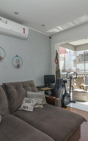 Apartamento à venda com 76m², 2 quartos e 1 vagaSala