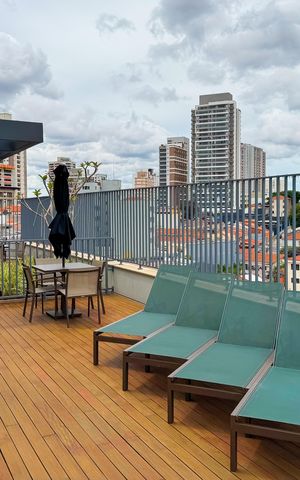 Studio à venda com 27m², 1 quarto e sem vaga Studio à venda com 27m², 1 quarto e sem vagaPiscina