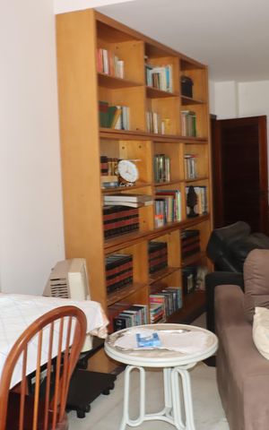 Casa de condomínio para alugar com 400m², 5 quartos e 4 vagasEdicula