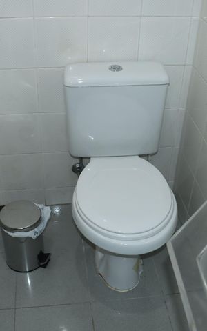 Casa de condomínio para alugar com 400m², 5 quartos e 4 vagasBanheiro Social 1