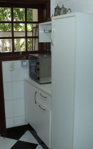 Casa de condomínio para alugar com 400m², 5 quartos e 4 vagasCozinha 2