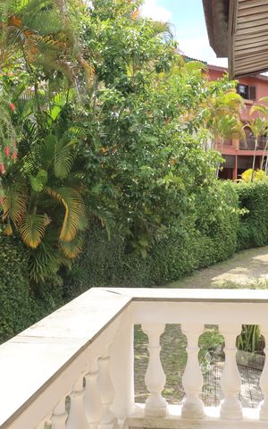 Casa de condomínio para alugar com 400m², 5 quartos e 4 vagasVaranda Quarto de Serviço
