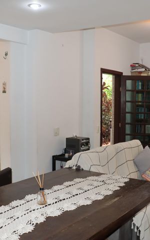 Casa de condomínio para alugar com 400m², 5 quartos e 4 vagasEdicula