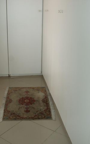 Casa de condomínio para alugar com 400m², 5 quartos e 4 vagasCloset Suíte 1