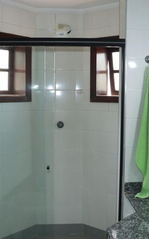 Casa de condomínio para alugar com 400m², 5 quartos e 4 vagasBanheiro Social 2