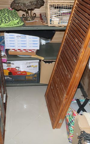Casa de condomínio para alugar com 400m², 5 quartos e 4 vagasEdicula