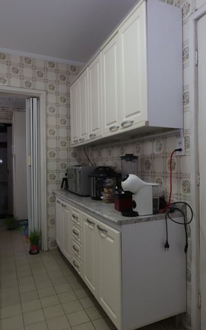 Apartamento à venda com 82m², 3 quartos e 1 vagaCozinha