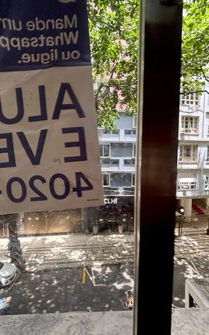 Apartamento para alugar com 80m², 1 quarto e sem vaga Apartamento para alugar com 80m², 1 quarto e sem vagaPlaca