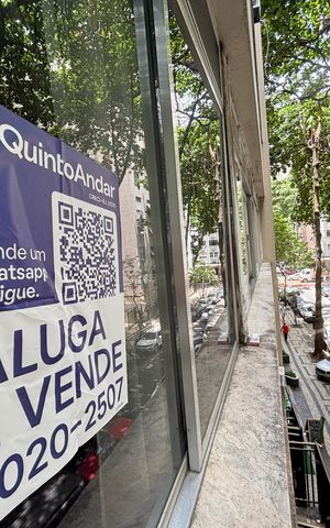 Apartamento para alugar com 80m², 1 quarto e sem vaga Apartamento para alugar com 80m², 1 quarto e sem vagaPlaca