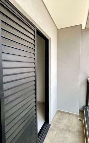 Casa à venda com 150m², 3 quartos e 3 vagas Casa à venda com 150m², 3 quartos e 3 vagasVaranda do Quarto 2