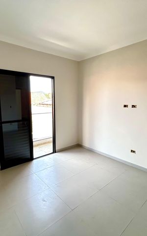 Casa à venda com 150m², 3 quartos e 3 vagas Casa à venda com 150m², 3 quartos e 3 vagasQuarto 3