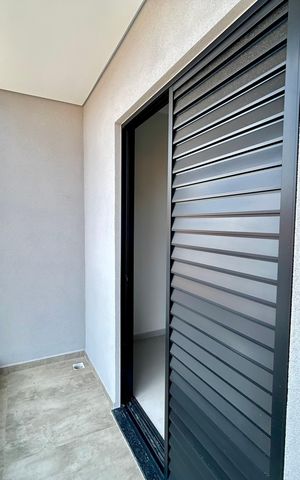 Casa à venda com 150m², 3 quartos e 3 vagas Casa à venda com 150m², 3 quartos e 3 vagasVaranda do Quarto 3