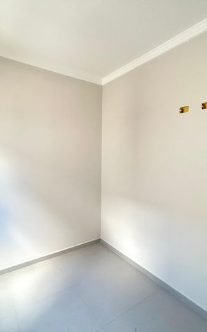 Casa à venda com 150m², 3 quartos e 3 vagas Casa à venda com 150m², 3 quartos e 3 vagasQuarto