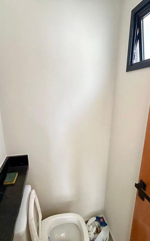Casa à venda com 150m², 3 quartos e 3 vagas Casa à venda com 150m², 3 quartos e 3 vagasLavabo
