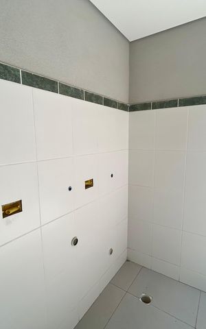 Casa à venda com 150m², 3 quartos e 3 vagas Casa à venda com 150m², 3 quartos e 3 vagasÁrea comum
