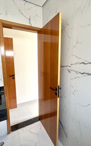 Casa à venda com 150m², 3 quartos e 3 vagas Casa à venda com 150m², 3 quartos e 3 vagasBanheiro Social