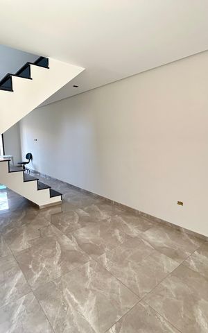 Casa à venda com 150m², 3 quartos e 3 vagas Casa à venda com 150m², 3 quartos e 3 vagasCozinha