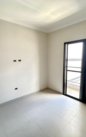 Casa à venda com 150m², 3 quartos e 3 vagas Casa à venda com 150m², 3 quartos e 3 vagasQuarto 2