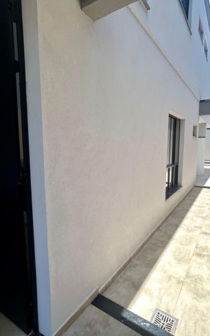 Casa à venda com 150m², 3 quartos e 3 vagas Casa à venda com 150m², 3 quartos e 3 vagasÁrea comum