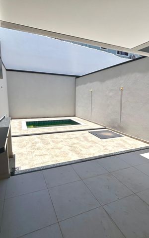 Casa à venda com 150m², 3 quartos e 3 vagas Casa à venda com 150m², 3 quartos e 3 vagasÁrea comum
