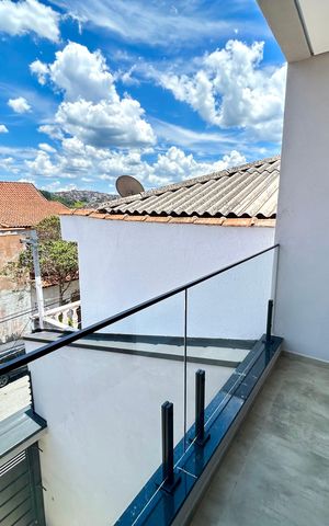 Casa à venda com 150m², 3 quartos e 3 vagas Casa à venda com 150m², 3 quartos e 3 vagasVaranda do Quarto 3