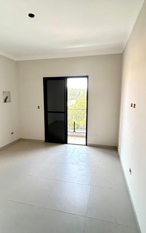 Casa à venda com 150m², 3 quartos e 3 vagas Casa à venda com 150m², 3 quartos e 3 vagasQuarto 3