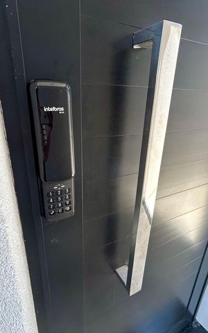 Casa à venda com 150m², 3 quartos e 3 vagas Casa à venda com 150m², 3 quartos e 3 vagasÁrea comum