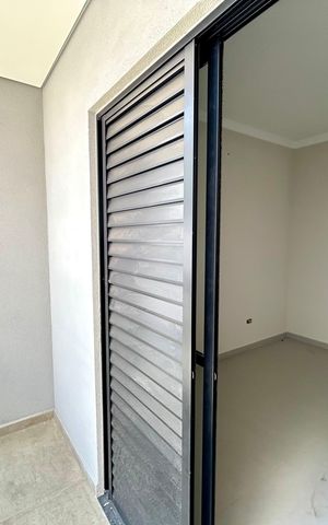 Casa à venda com 150m², 3 quartos e 3 vagas Casa à venda com 150m², 3 quartos e 3 vagasVaranda do Quarto 2