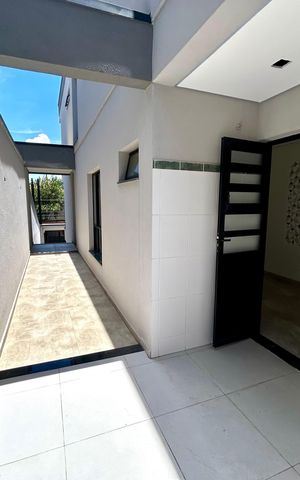 Casa à venda com 150m², 3 quartos e 3 vagas Casa à venda com 150m², 3 quartos e 3 vagasÁrea comum