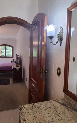 Casa de condomínio para alugar com 450m², 4 quartos e 5 vagas Casa de condomínio para alugar com 450m², 4 quartos e 5 vagasBanheiro