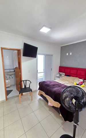 Casa à venda com 140m², 3 quartos e 4 vagas