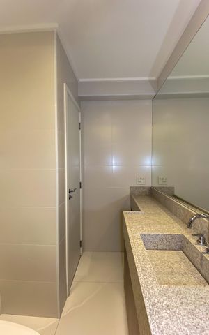 Apartamento para alugar com 196m², 3 quartos e 3 vagas Apartamento para alugar com 196m², 3 quartos e 3 vagasBanheiro da Suíte 3