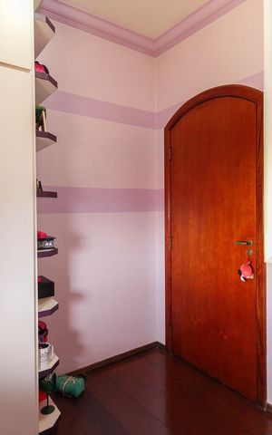 Casa à venda com 210m², 3 quartos e 6 vagas Casa à venda com 210m², 3 quartos e 6 vagasQuarto 2
