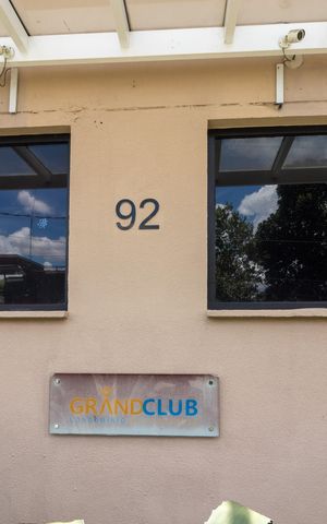 Studio à venda com 30m², 1 quarto e 1 vaga Studio à venda com 30m², 1 quarto e 1 vagaPortaria