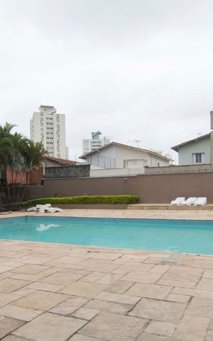 Apartamento à venda com 69m², 2 quartos e 1 vagaÁrea comum - Piscina
