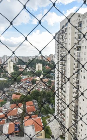 Apartamento à venda com 155m², 3 quartos e 2 vagas Apartamento à venda com 155m², 3 quartos e 2 vagasVista da suíte 3