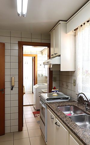 Apartamento à venda com 243m², 3 quartos e 2 vagasCozinha