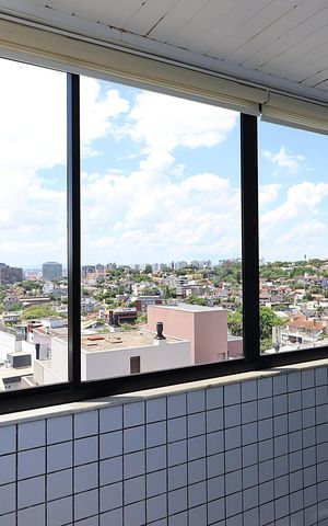Apartamento à venda com 243m², 3 quartos e 2 vagasSacada da  Sala 2